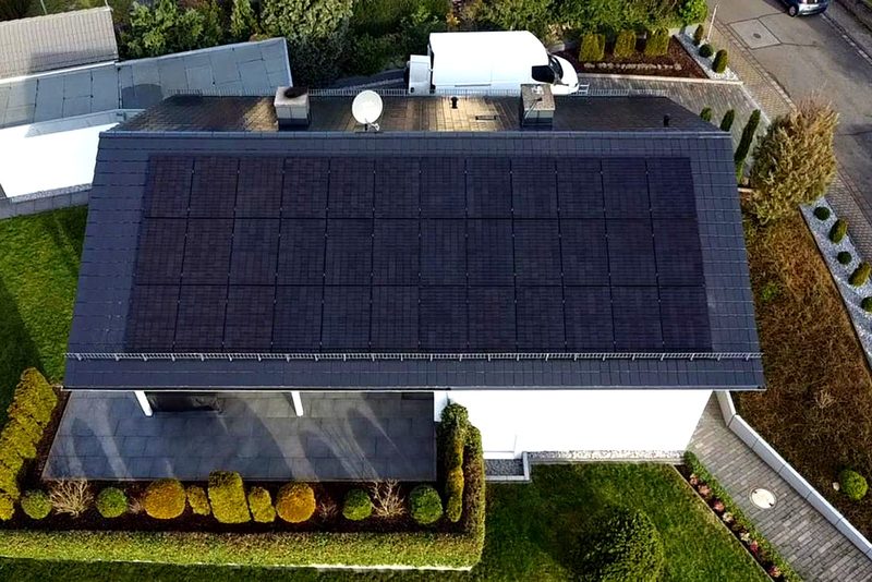 Photovoltaikanlage: Walmdach, mehrere Fl&auml;chen